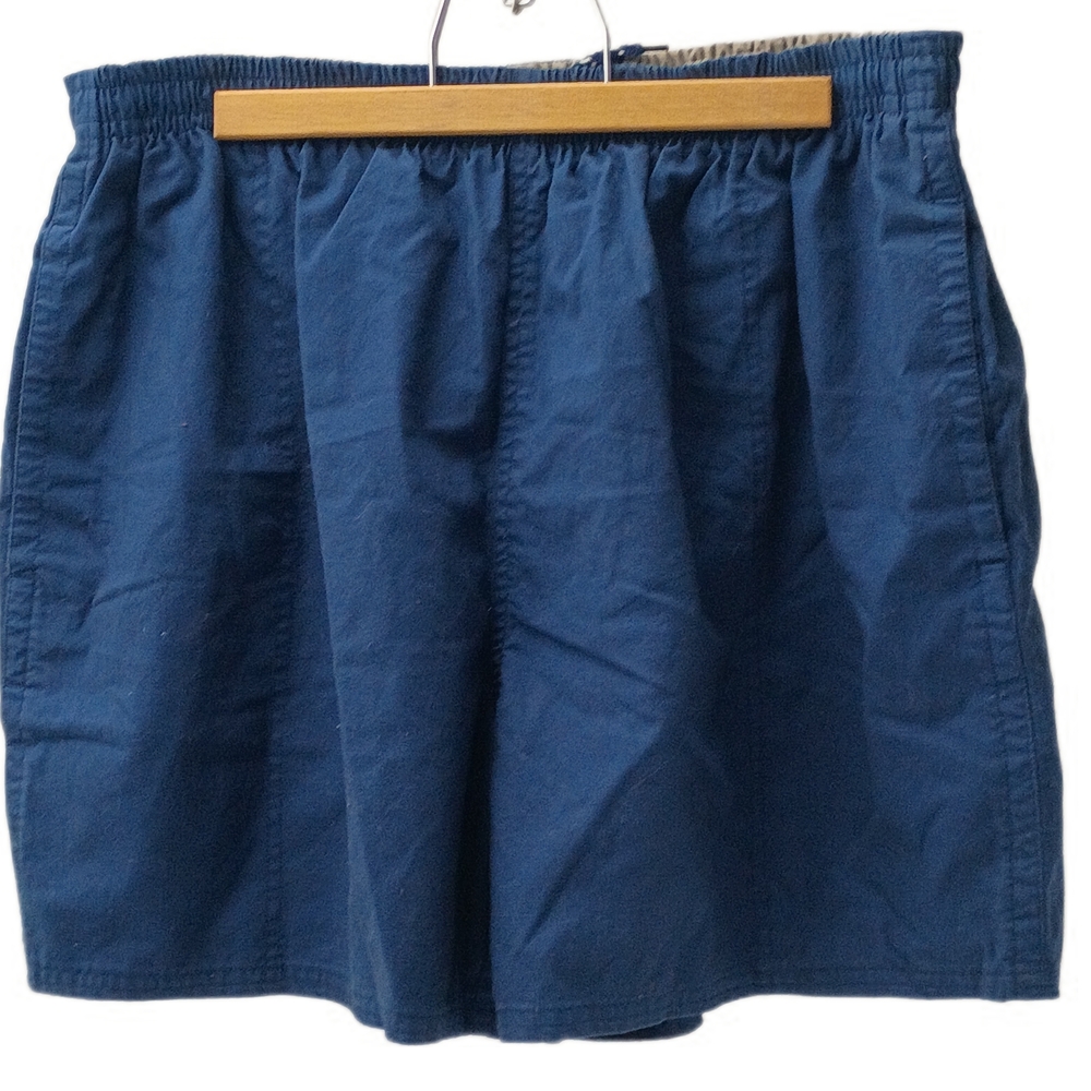 White Sierra Vintage Navy Nylon Hiking Shorts XL